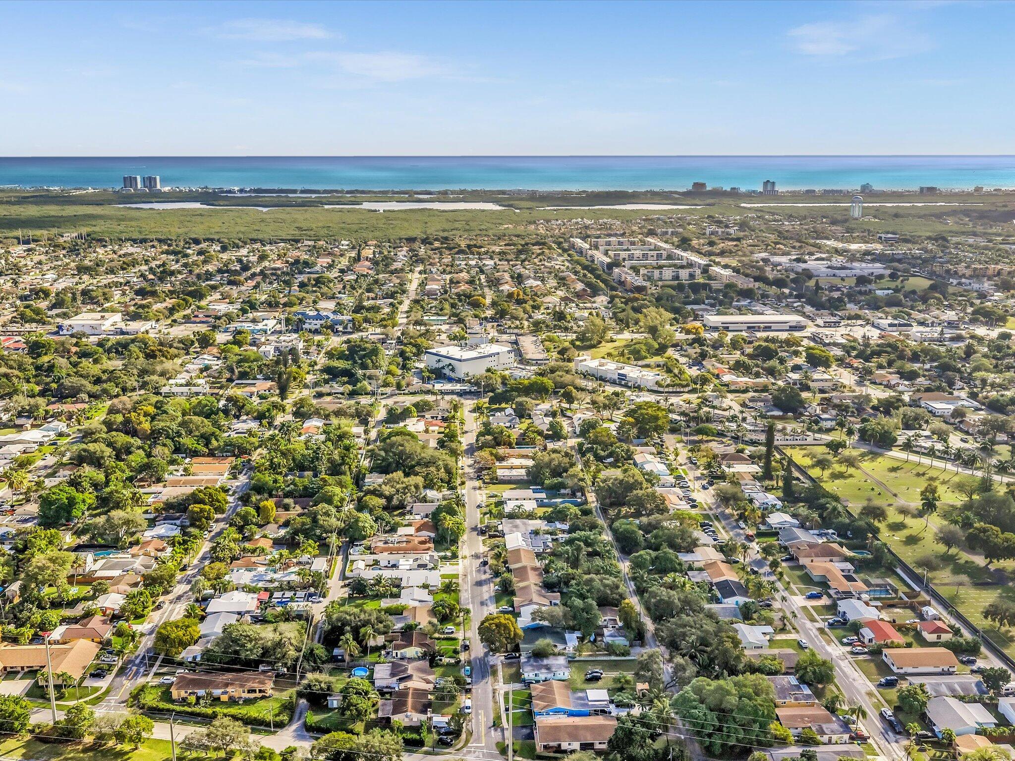 258 Southwest 8th Street Dania Beach, FL 33004 - Photo 36 of 45 44-FPP_0021_D