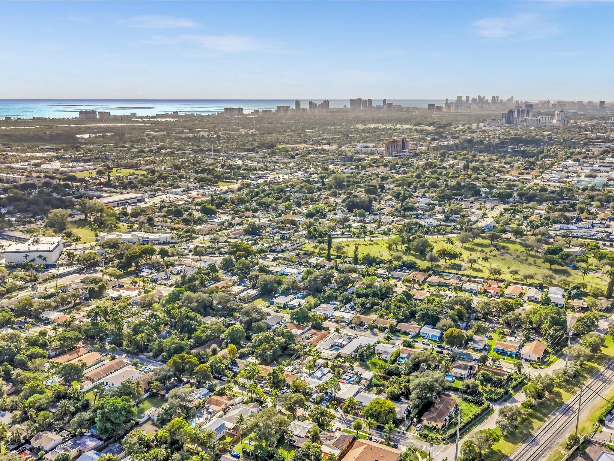 258 Southwest 8th Street Dania Beach, FL 33004 - Photo 37 of 45 45-FPP_0031_D