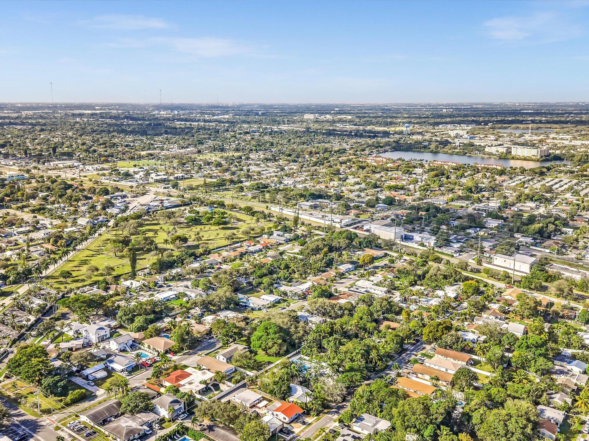 258 Southwest 8th Street Dania Beach, FL 33004 - Photo 39 of 45 47-FPP_0046_D