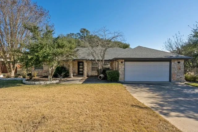 $3,000 | 810 Meadow Oaks Drive, Dripping Springs, TX 78620