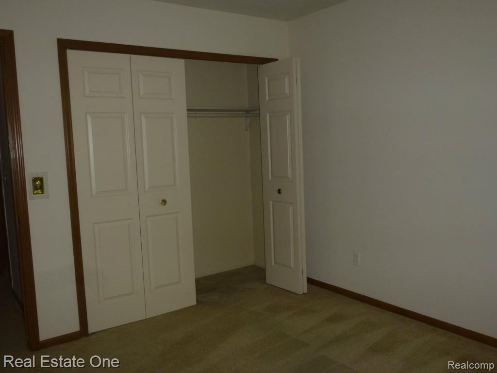 445 Mayapple Court Rochester, MI 48307 - Photo 28 of 46 mayapple 052.jpg