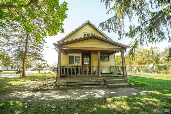 $899,000 | Wendel Street East, Depew, NY 14043