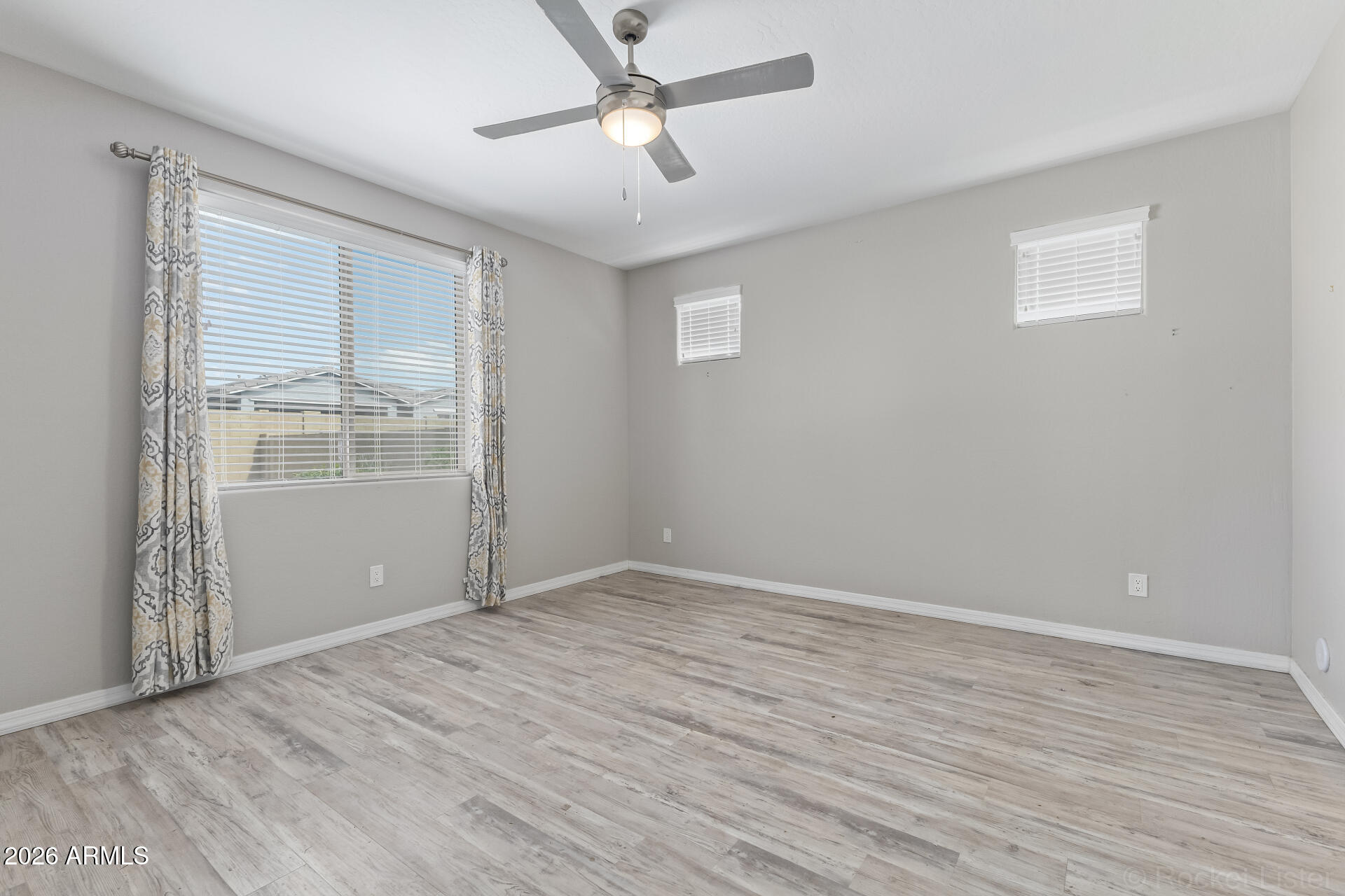 5645 South Colt Mesa, AZ 85212 - Photo 12 of 28 12 - Colt