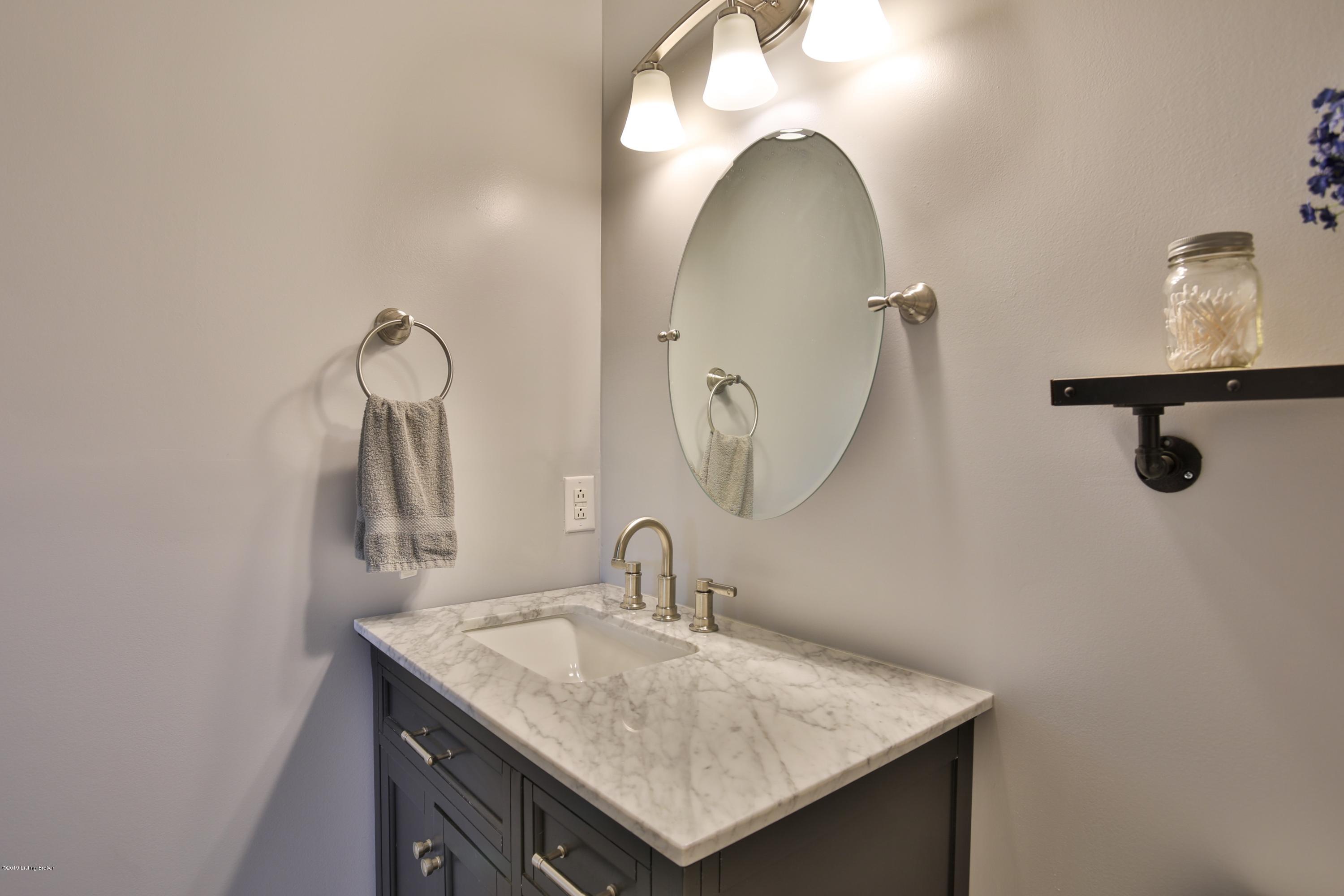 283 High Ridge Drive Shepherdsville, KY 40165 - Photo 24 of 43 Master half bathroom