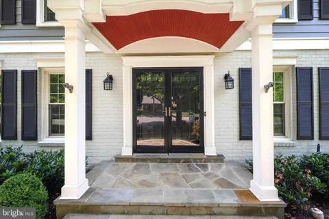 $1,049,900 | 9153 Fort Fisher Court, Burke, VA 22015