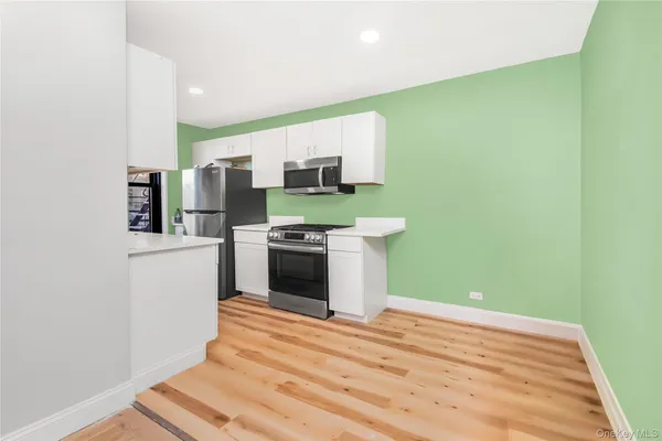 $189,000 | 75 West 238th Street, Unit 3H | Kingsbridge Heights