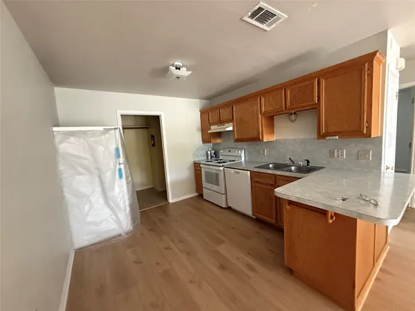 $1,225 | 2907 Whisper Oaks Lane, Georgetown, TX 78628