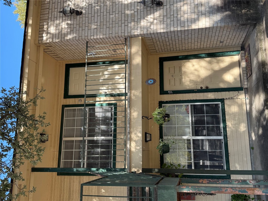 2907 Whisper Oaks Lane Georgetown, TX 78628 - Photo 3 of 14