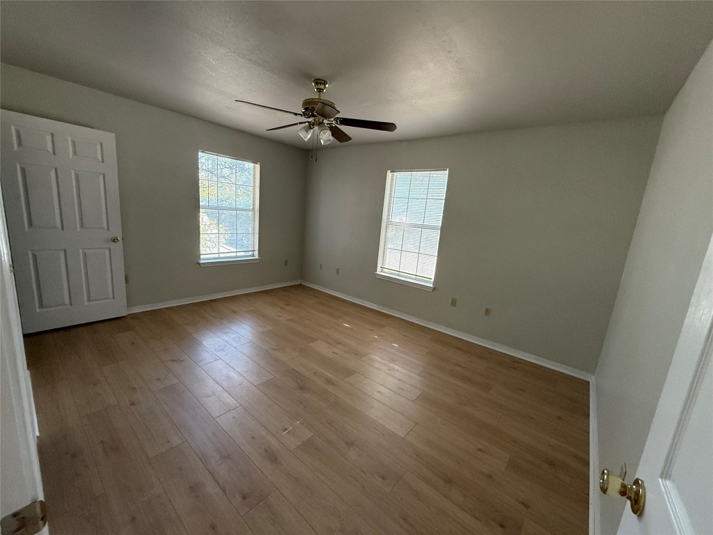 2907 Whisper Oaks Lane Georgetown, TX 78628 - Photo 8 of 14