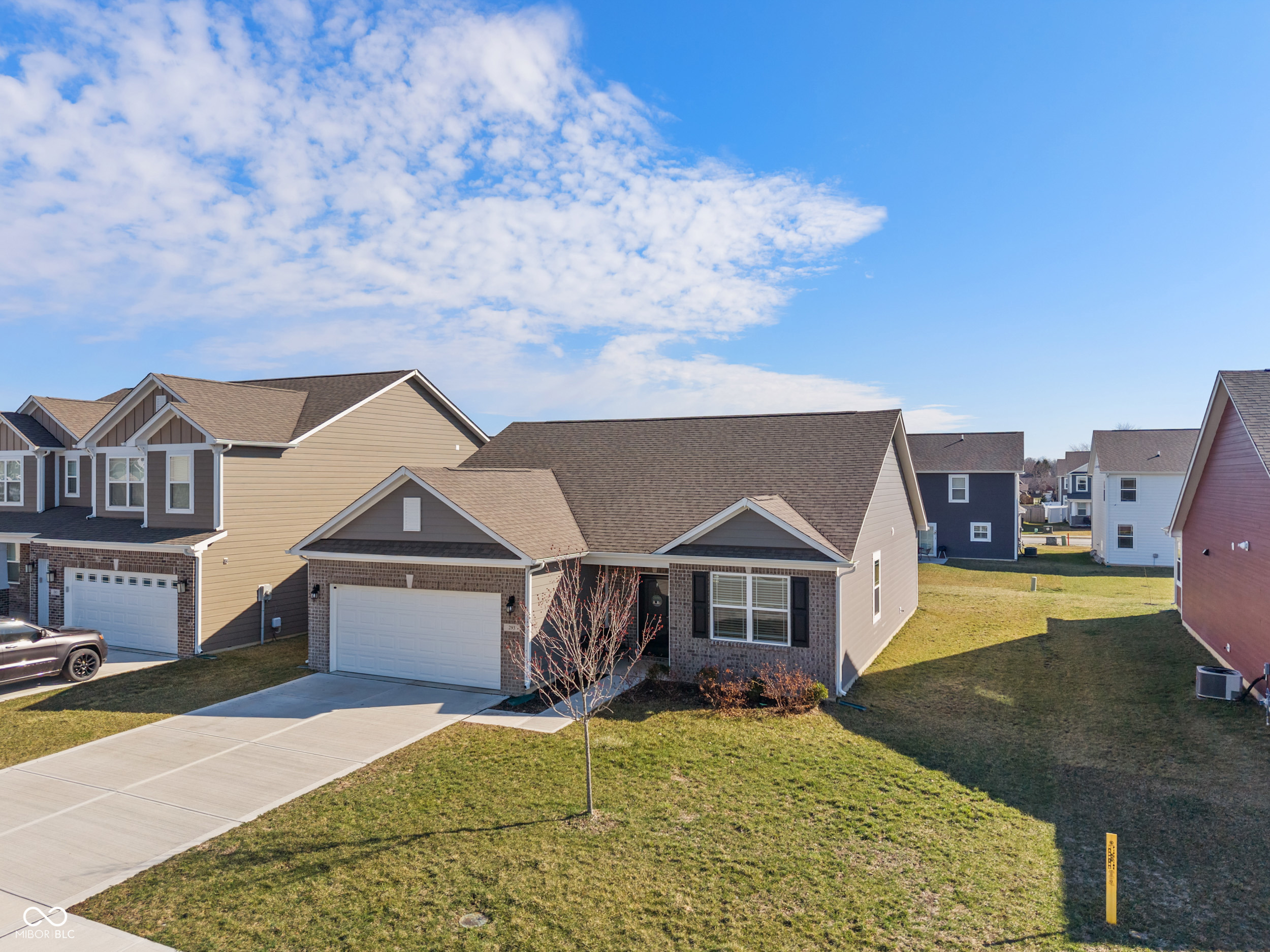 293 Carrick Glen Boulevard Pendleton, IN 46064 - Photo 4 of 36