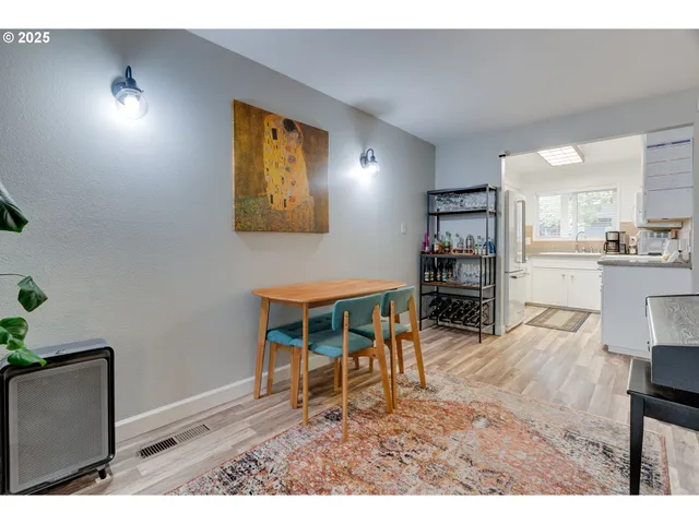 $250,000 | 553 North Hayden Bay Drive, Unit 25, Portland, OR 97217