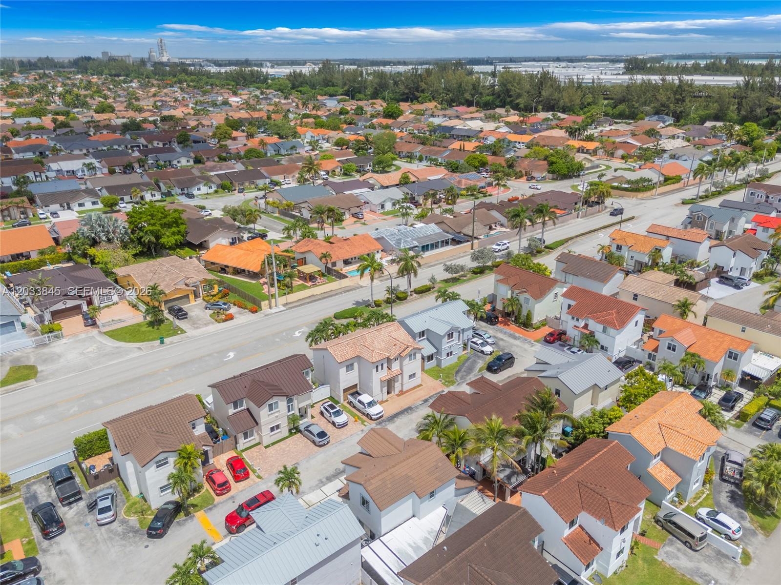 979 Northwest 126th Path Miami, FL 33182 - Photo 36 of 45
