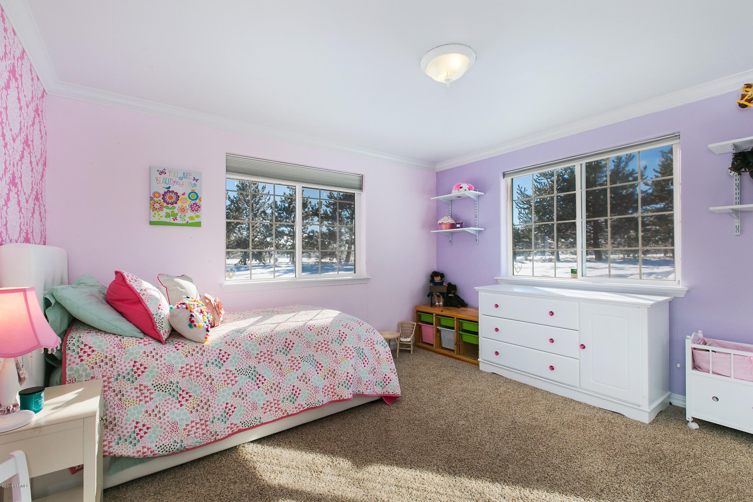 3603 Marks Road Yakima, WA 98903 - Photo 12 of 31 a bedroom with a bed and a window
