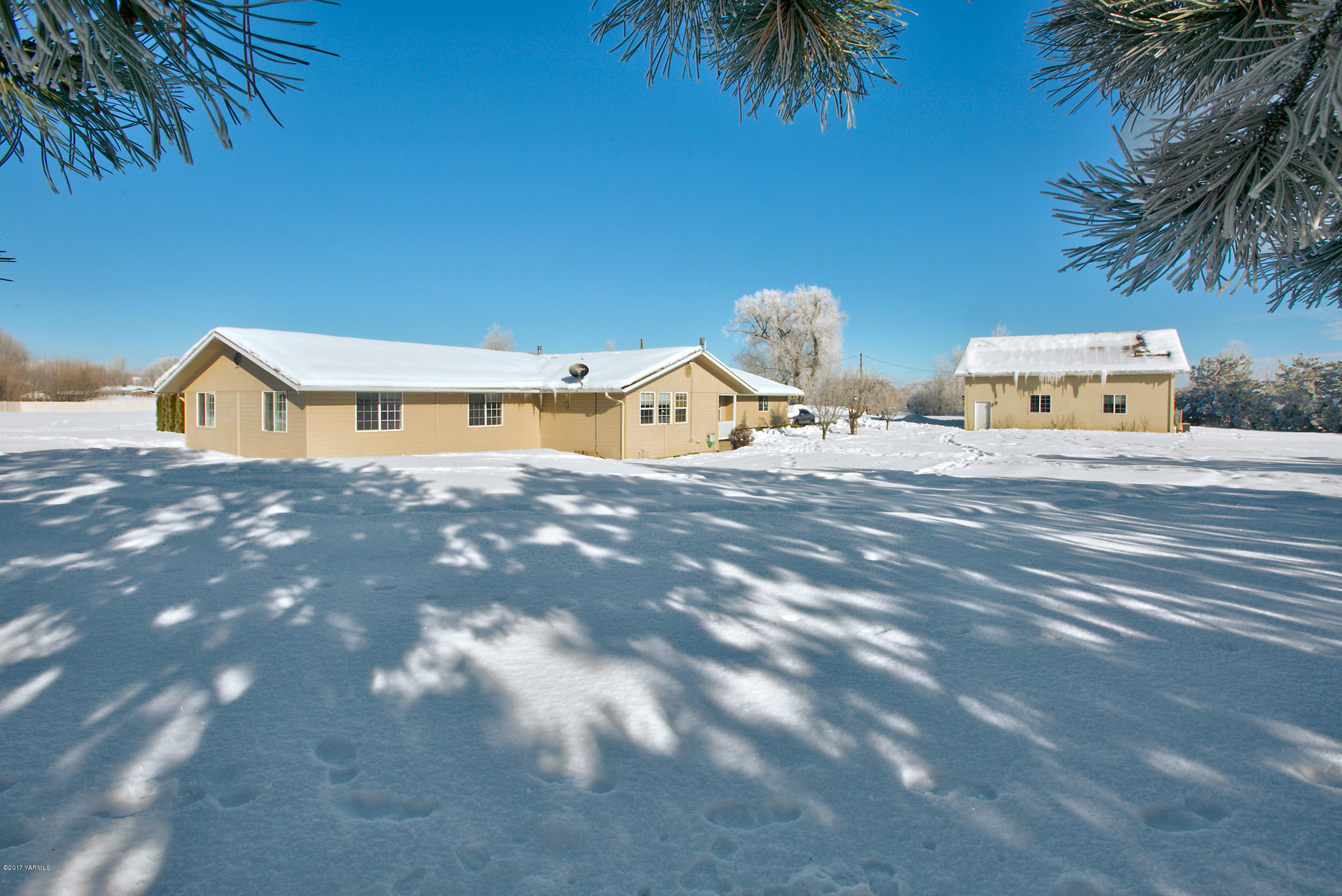 3603 Marks Road Yakima, WA 98903 - Photo 22 of 31 a view of a house with a yard