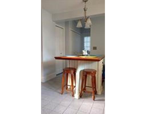 499 Plumtree Road Springfield, MA 01118 - Photo 12 of 17