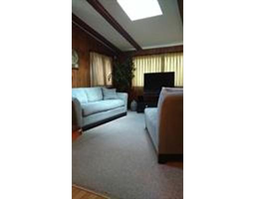 499 Plumtree Road Springfield, MA 01118 - Photo 13 of 17