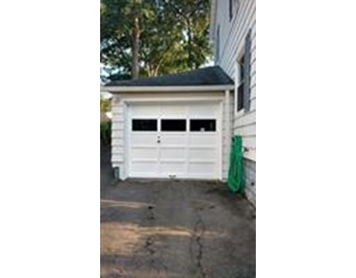 499 Plumtree Road Springfield, MA 01118 - Photo 5 of 17