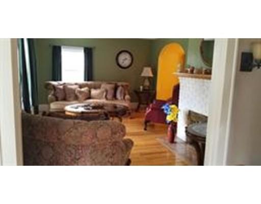 499 Plumtree Road Springfield, MA 01118 - Photo 7 of 17