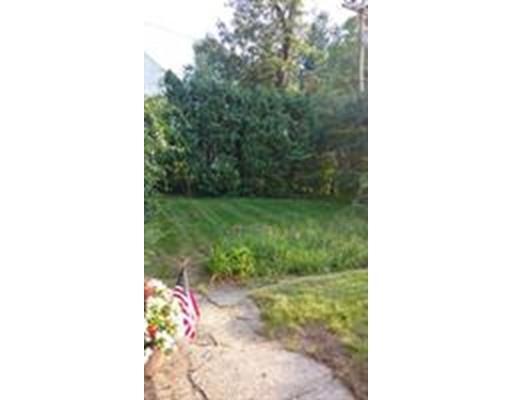 499 Plumtree Road Springfield, MA 01118 - Photo 10 of 17