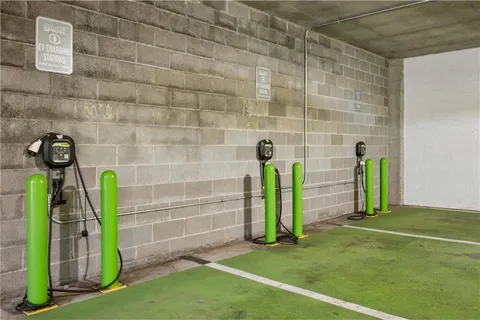 $245,000 | 821 Ralph McGill Boulevard Northeast, Unit 2113, Atlanta, GA 30306