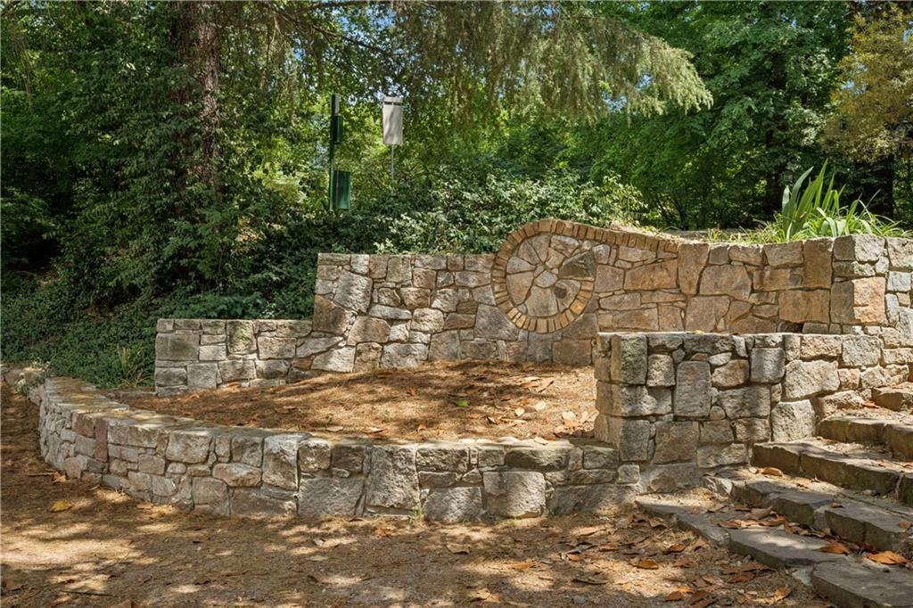 821 Ralph McGill Boulevard Northeast, Unit 2113 Atlanta, GA 30306 - Photo 19 of 29 a view of fountain