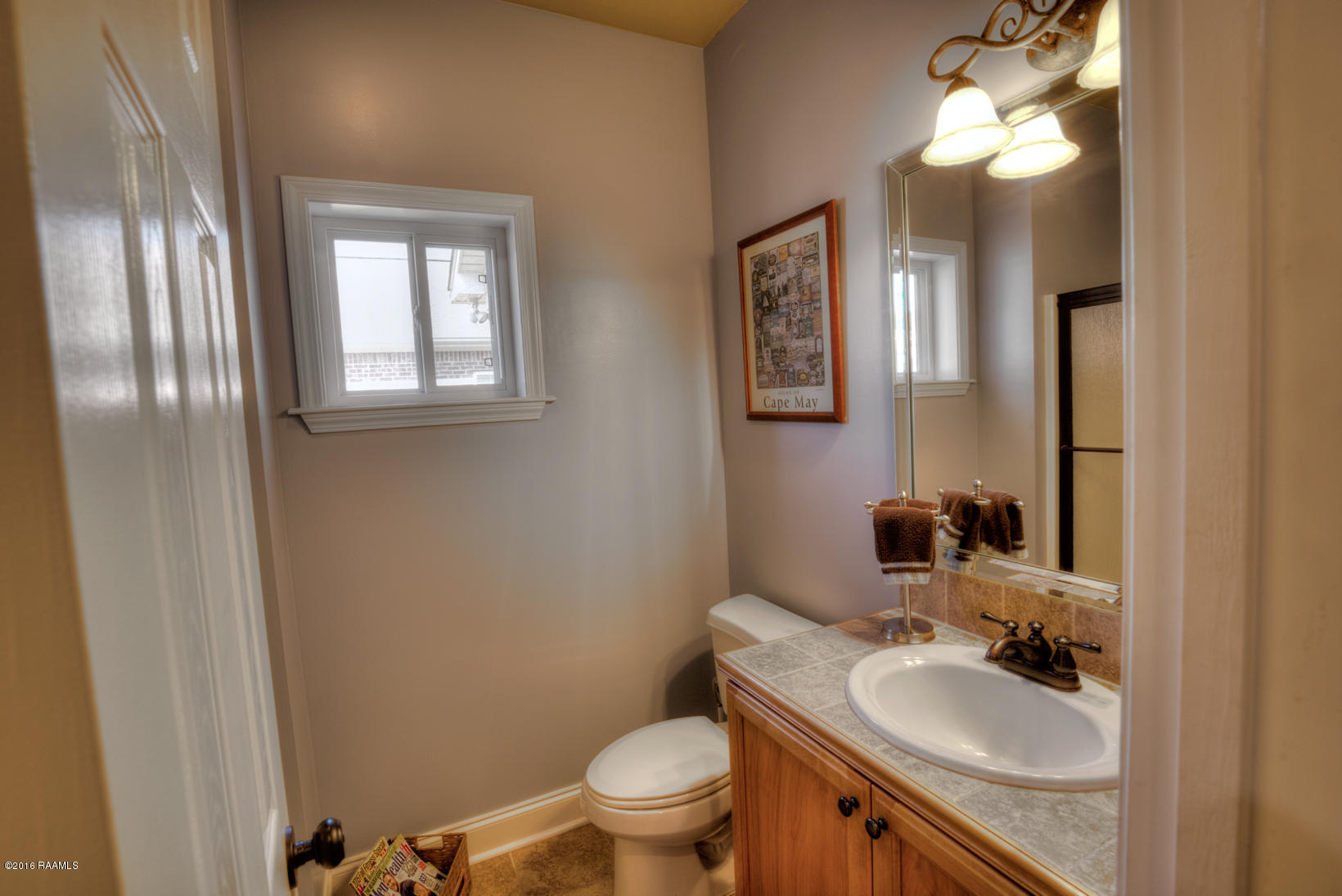 403 Smith-Reed Road Lafayette, LA 70507 - Photo 18 of 32 HallBath1