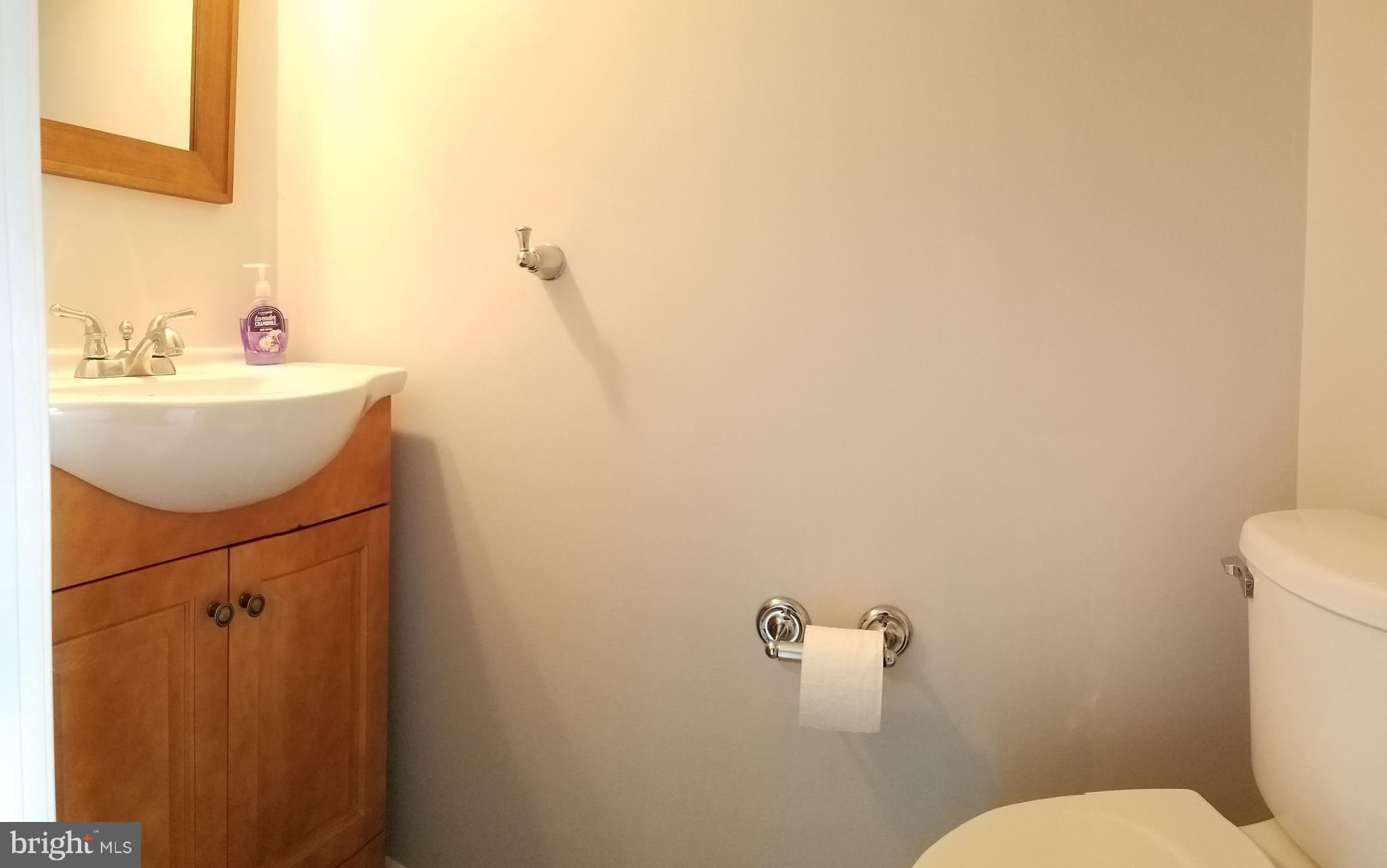 5525 Miles Court Springfield, VA 22151 - Photo 11 of 28 Main Level Half Bath