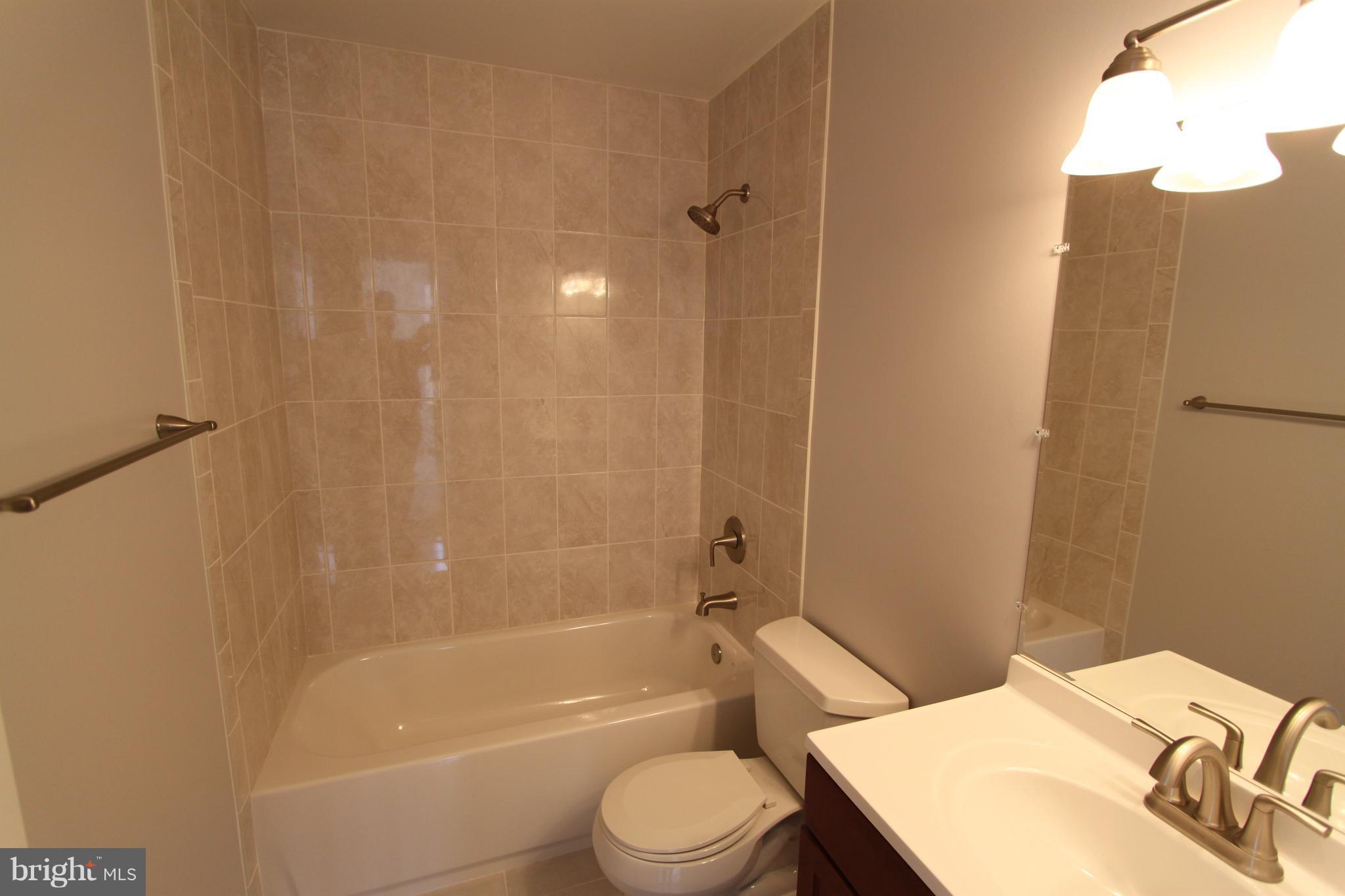 5525 Miles Court Springfield, VA 22151 - Photo 14 of 28 Newly Updated Full Bat