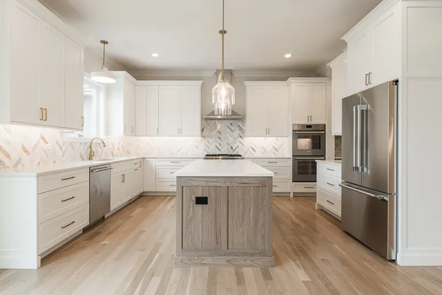 $1,525,000 | 162 Hale Street, Elmhurst, IL 60126