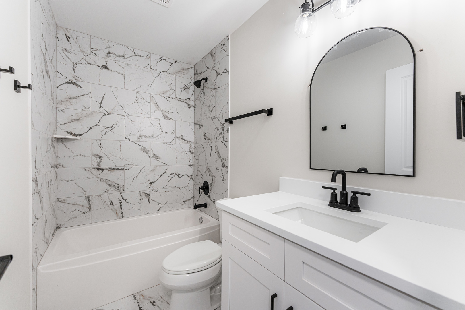 162 Hale Street Elmhurst, IL 60126 - Photo 26 of 34