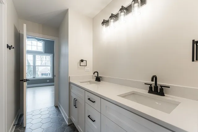 $1,525,000 | 162 Hale Street, Elmhurst, IL 60126