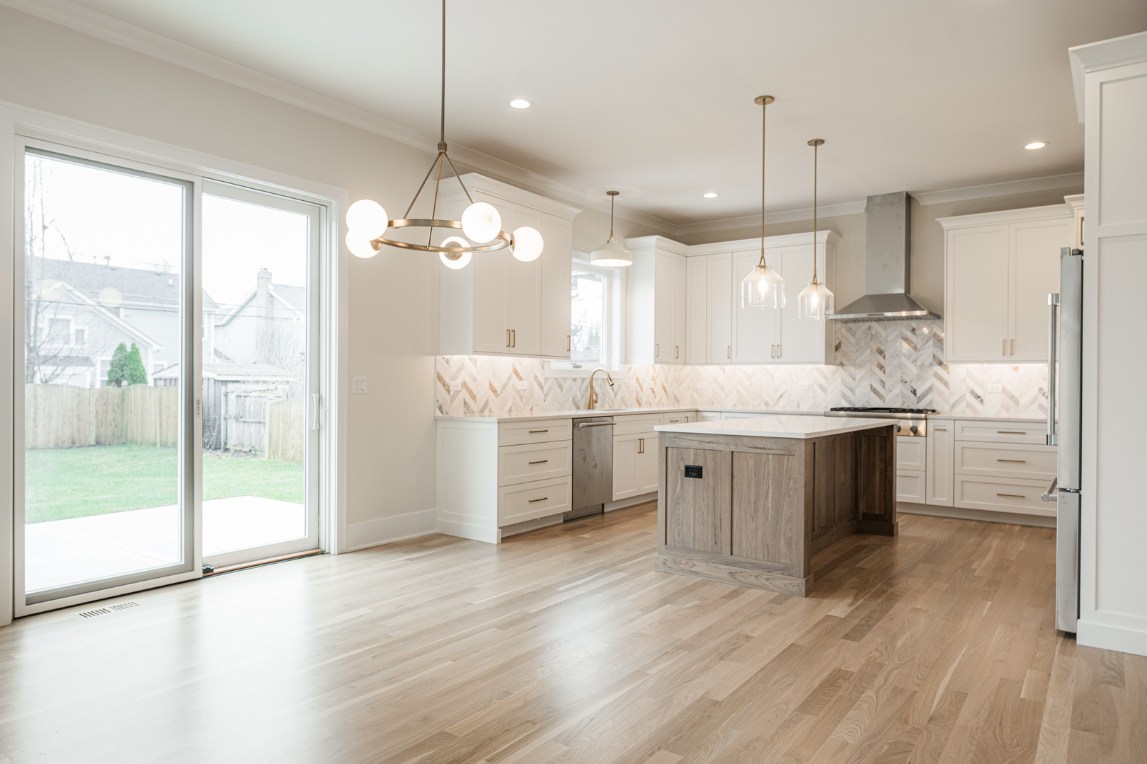 162 Hale Street Elmhurst, IL 60126 - Photo 10 of 34