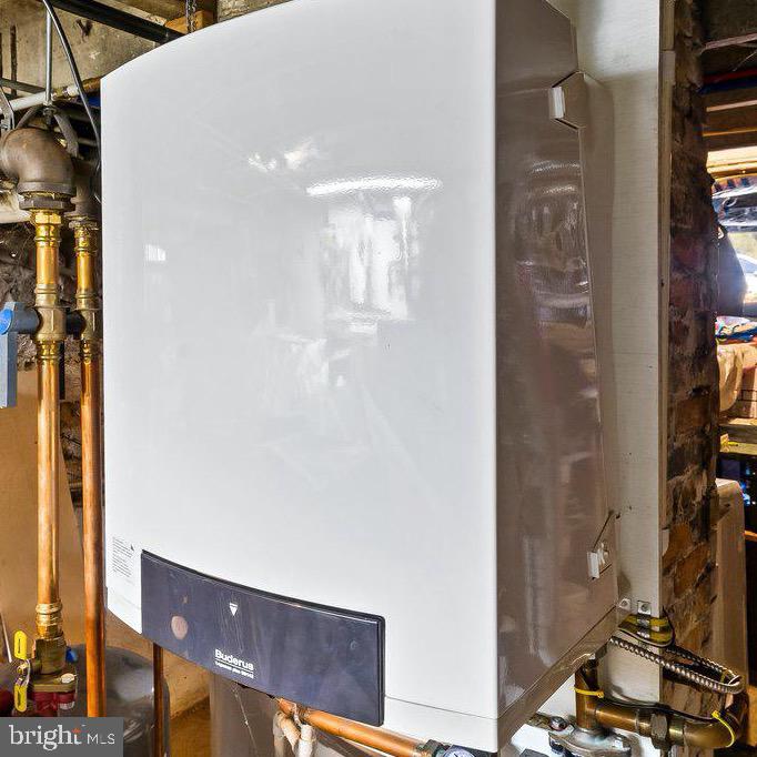 221 Alpine Road Baltimore, MD 21210 - Photo 41 of 54 High end, high efficiency newer Boiler