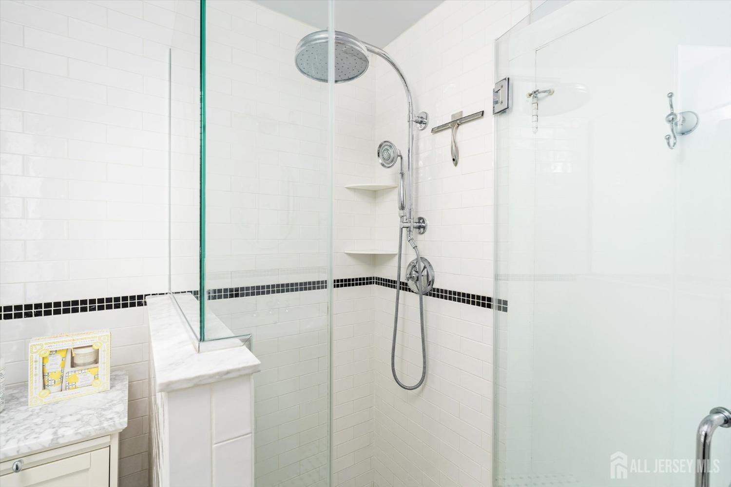 442 Ellisdale Road Chesterfield, NJ 08515 - Photo 25 of 42 a bathroom with a shower