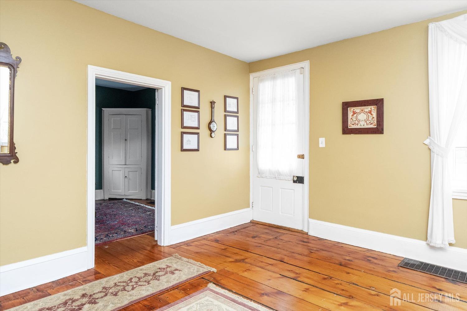 442 Ellisdale Road Chesterfield, NJ 08515 - Photo 6 of 42 a view of an empty room