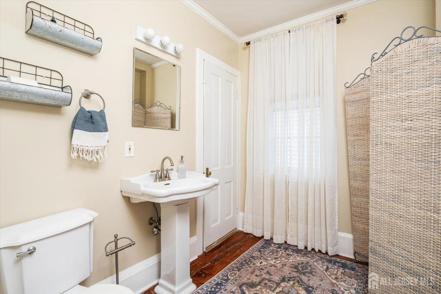 442 Ellisdale Road Chesterfield, NJ 08515 - Photo 8 of 42 a bathroom with a sink a toilet and shower