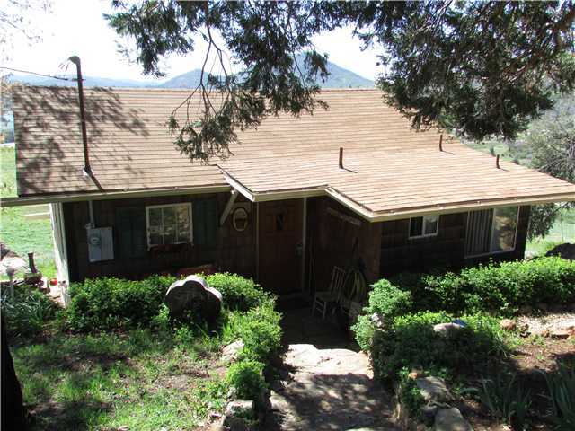 34423 Engineers Road Julian, CA 92036 - Photo 17 of 20 Walk way to front door.