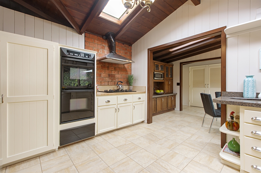 7354 Romero Drive La Jolla, CA 92037 - Photo 5 of 25