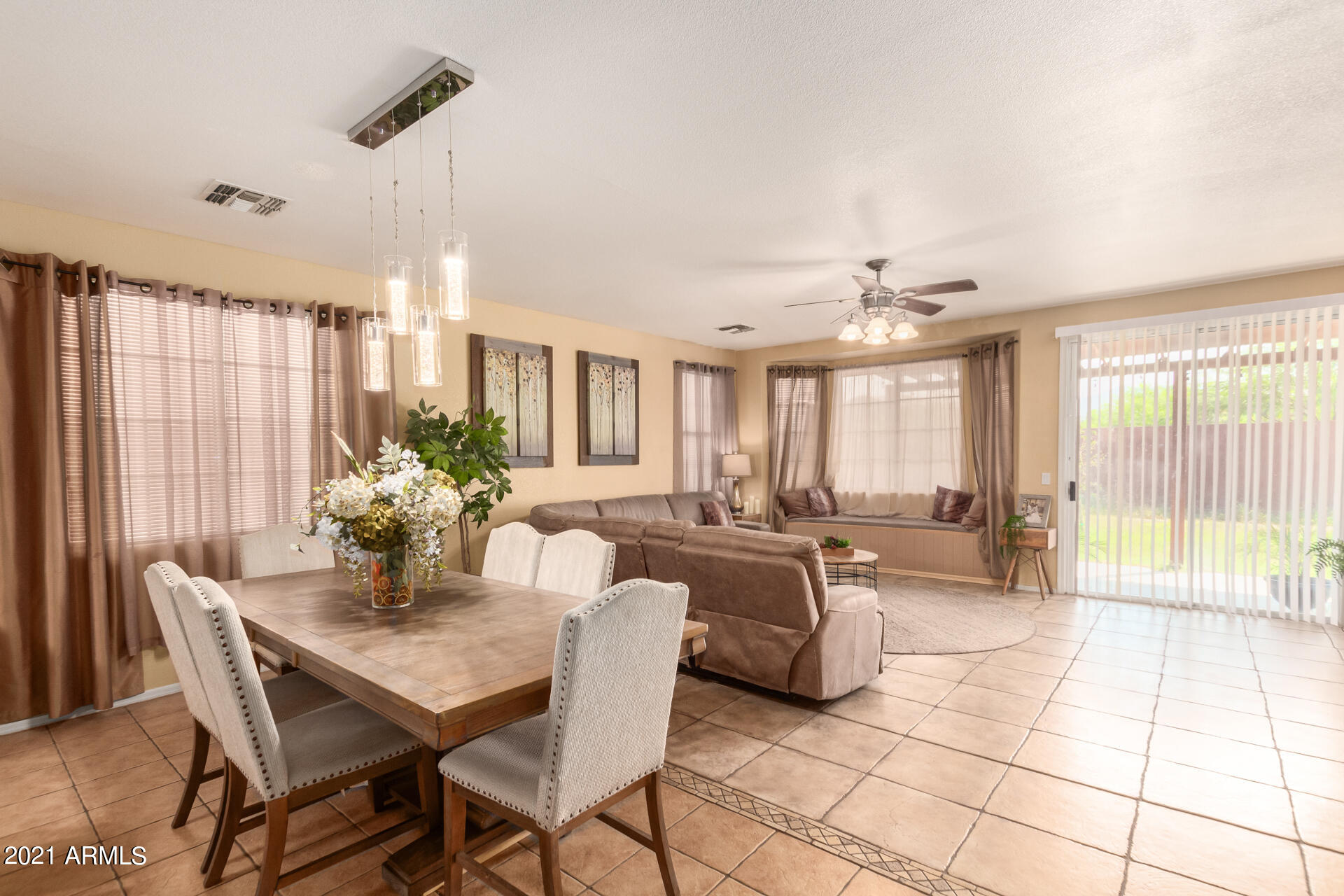 3251 West Maldonado Road Phoenix, AZ 85041 - Photo 11 of 28 11