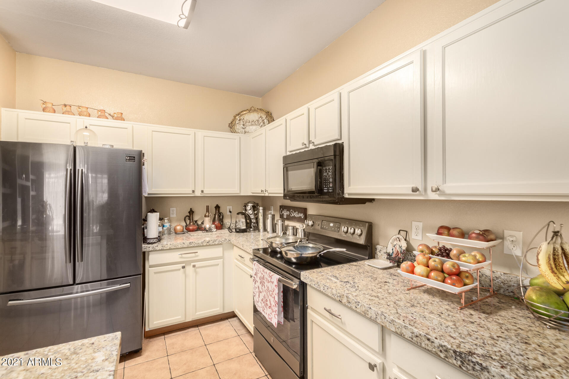 3251 West Maldonado Road Phoenix, AZ 85041 - Photo 17 of 28 17