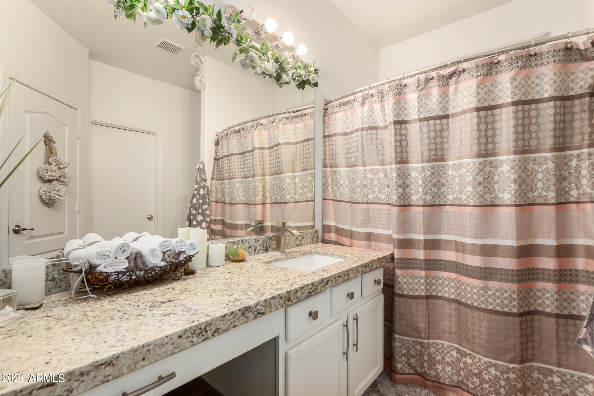 3251 West Maldonado Road Phoenix, AZ 85041 - Photo 20 of 28 20