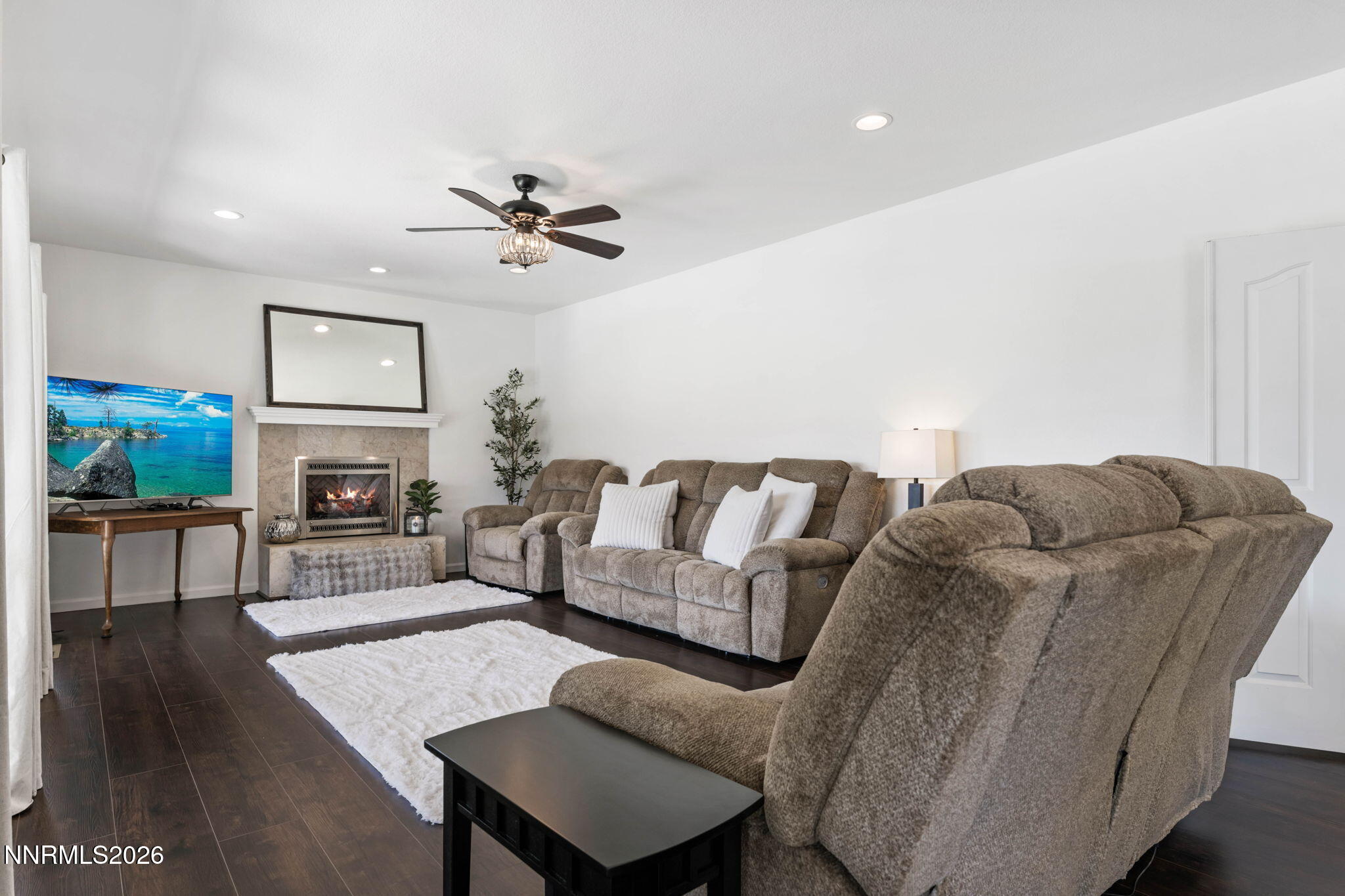 109 Augusta Court Dayton, NV 89403 - Photo 24 of 64 17-web-or-mls-DSC_8804-Edit