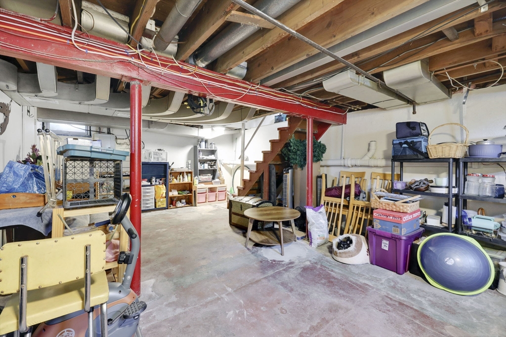 378 Roosevelt Avenue Springfield, MA 01118 - Photo 28 of 37