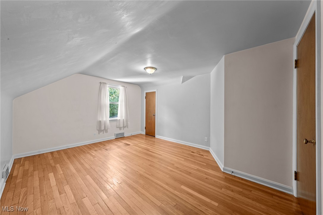 3547 Randolph Road Cleveland, OH 44121 - Photo 28 of 40