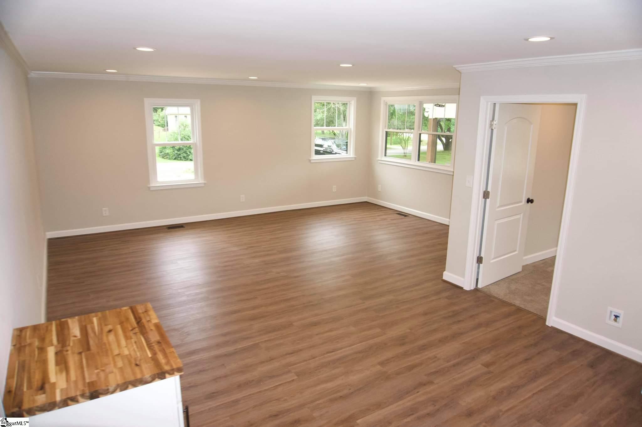 100 Wood Road Taylors, SC 29687 - Photo 12 of 35