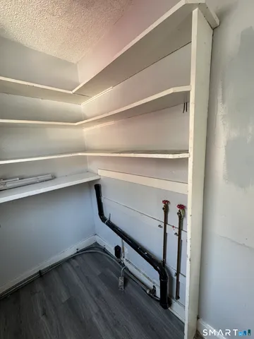 a room with a closet