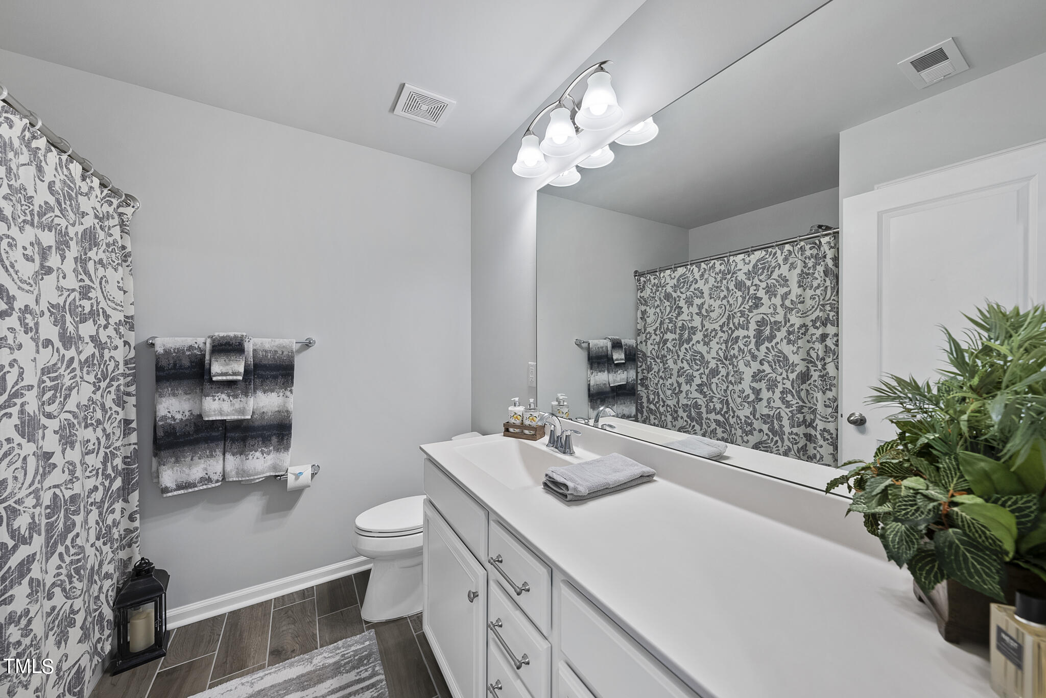 3421 Norway Spruce Road Raleigh, NC 27616 - Photo 4 of 27 DSC00817