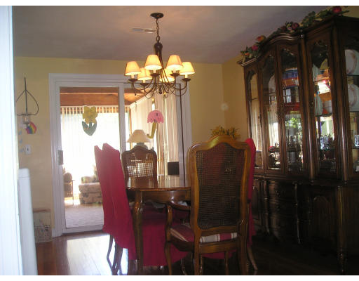 66 Dudley Road Billerica, MA 01821 - Photo 3 of 6 Gallery Image 3
