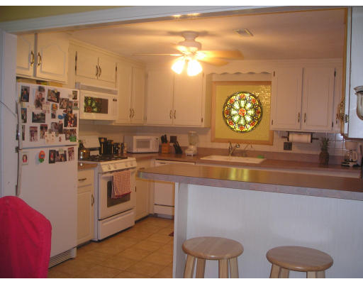 66 Dudley Road Billerica, MA 01821 - Photo 4 of 6 Gallery Image 4