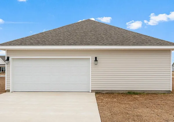 $2,300 | 42 Woodsorrel Street, Freeport, FL 32439